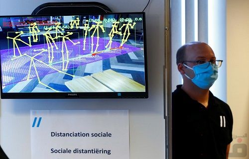 کنترل فاصله‌گذاری اجتماعی با کمک هوش مصنوعی