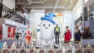 ربات‌های AIMOGA یک خانواده کامل انسان‌نما